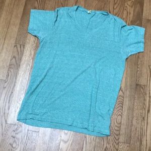 Men’s v-neck